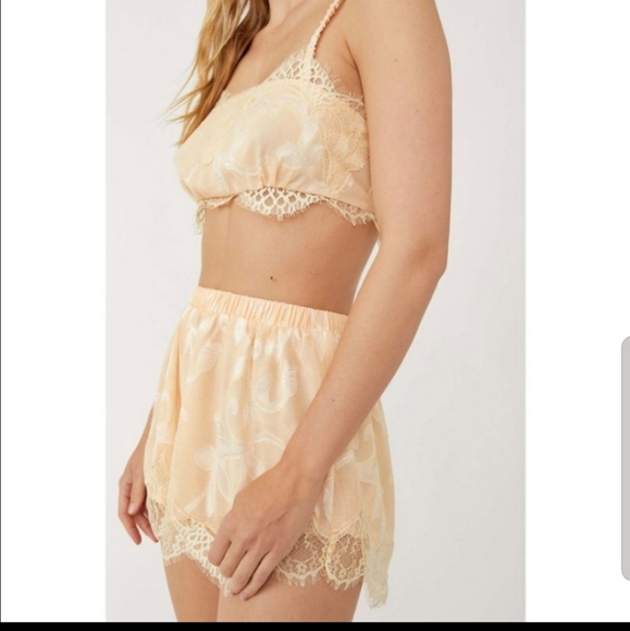 🎉Sold On MP🎉 - Free People - Love Story Sleep Lace Intimacy Set (Size M) - Picture 3 of 11